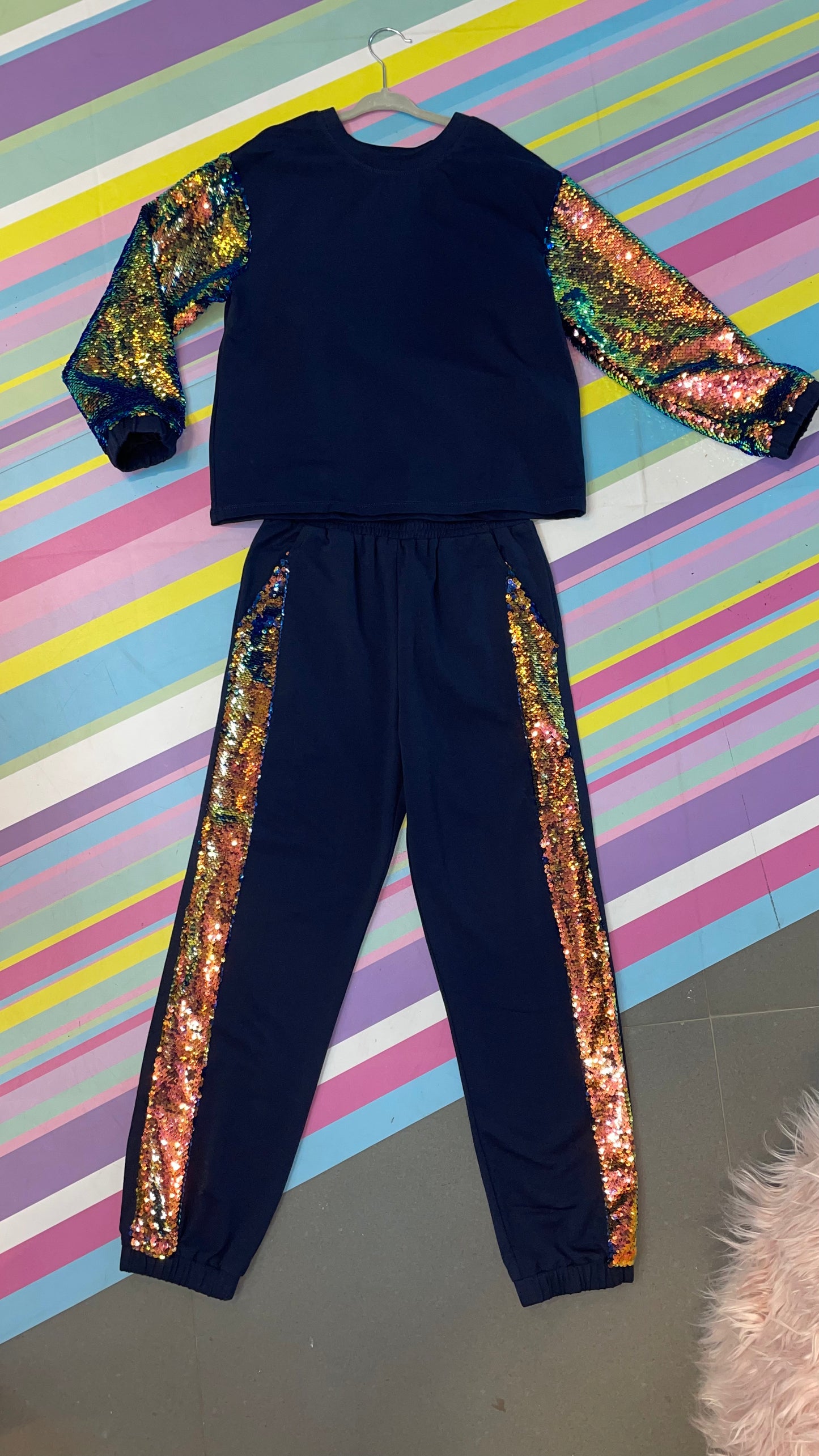 Flip Sequin Sleeves Sweatshirt Navy