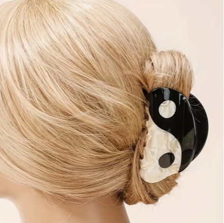 Ying Yang Claw Hair Clips