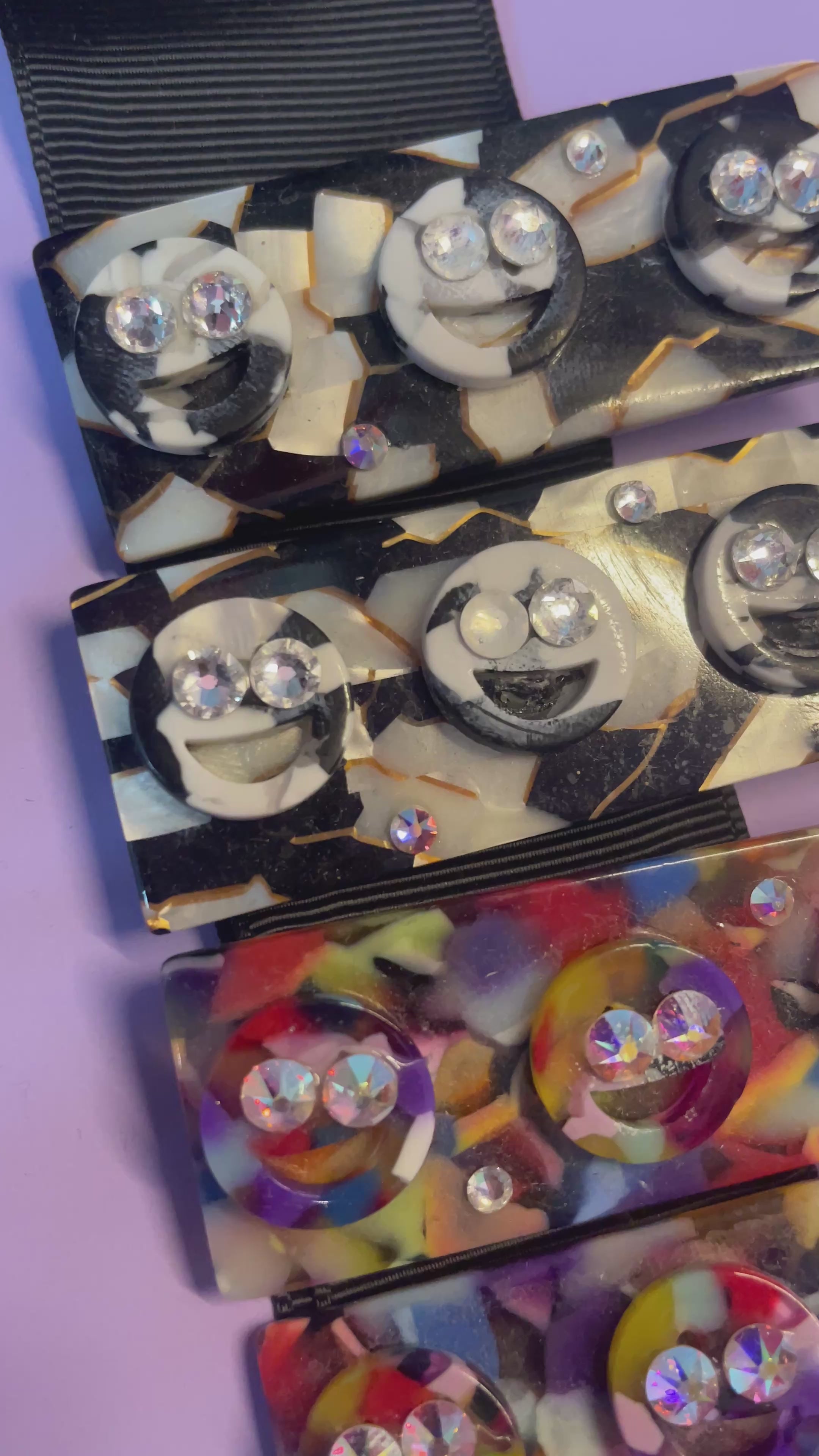 Crystallized Smiley Resin Clips